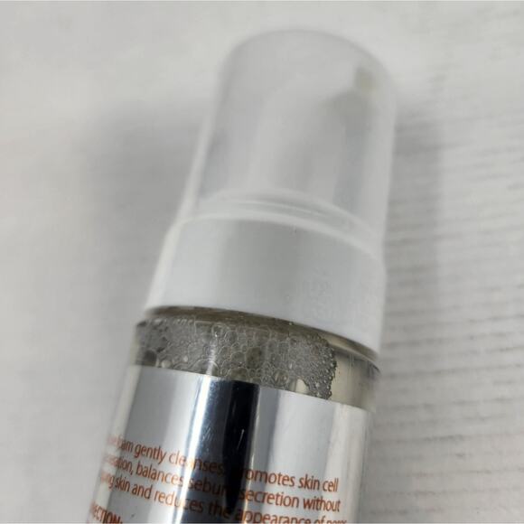 Facial Foam Cleasing Mousse for All Skin Types Gentle Cleanser New Sealed Pkg - Picture 5 of 8